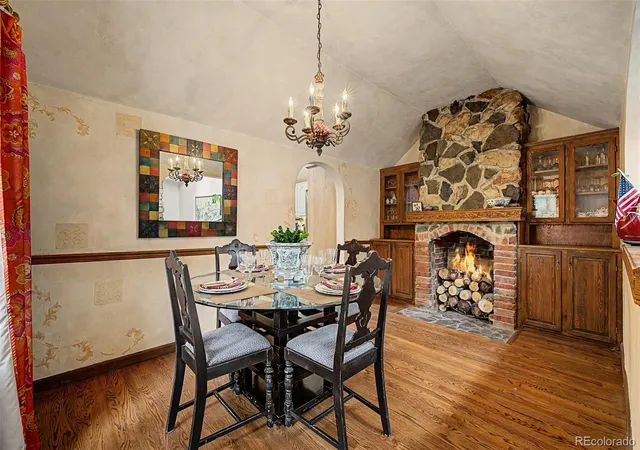 Photo 4 of Single family home for sale at 8297 S Deer Crk Cyn Rd, Littleton, CO 80127 | MLS# 5309966 | Listing updated on 2026-10-03