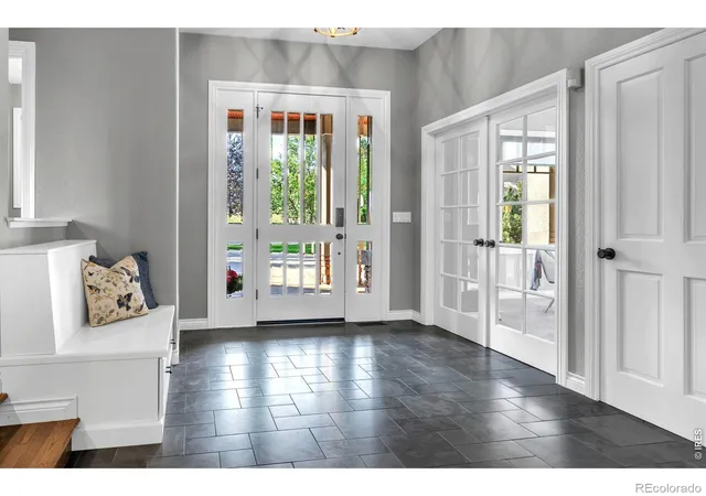 Photo 3 of Single family home for sale at 7237 Spring Crk Cir, Longmont, CO 80503 | MLS# IR1060286 | Listing updated on 2026-09-03