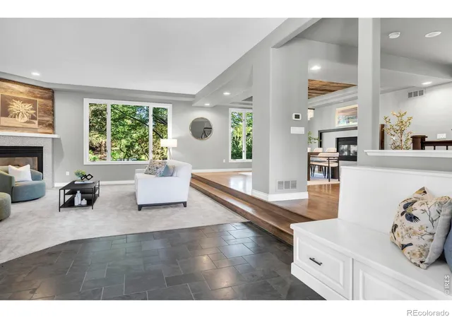 Photo 4 of Single family home for sale at 7237 Spring Crk Cir, Longmont, CO 80503 | MLS# IR1060286 | Listing updated on 2026-09-03