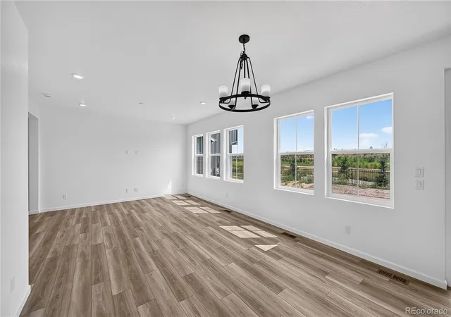 5th image of 3330 N Denali St, Aurora, CO 80019 | MLS# 4320483