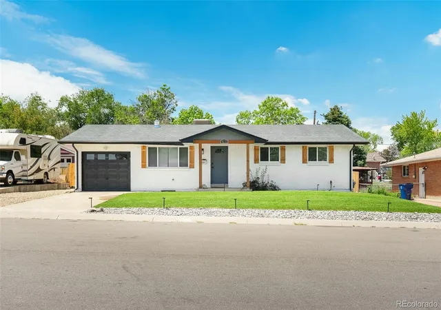 2nd image of 8271 Bluebell Wy, Denver, CO 80221 | MLS# 7908453