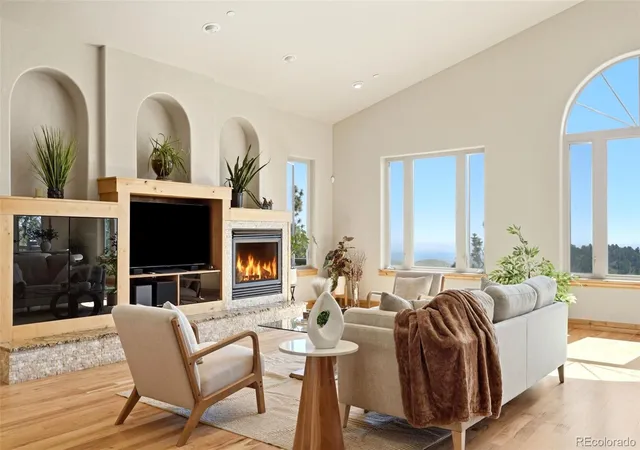 1st image of 1520 S Lininger Dr, Golden, CO 80401 | MLS# 7479093