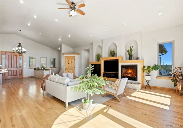 2nd image of 1520 S Lininger Dr, Golden, CO 80401 | MLS# 7479093