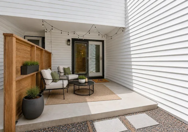 Photo 4 of Single family home for sale at 2669 S Moline Ct, Aurora, CO 80014 | MLS# 4169673 | Listing updated on 2026-08-17