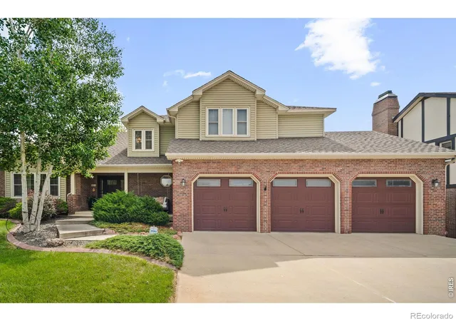 Homes for sale in Broomfield, CO | 1272 Clubhouse Dr, Broomfield, CO 80020 | MLS# IR1060387