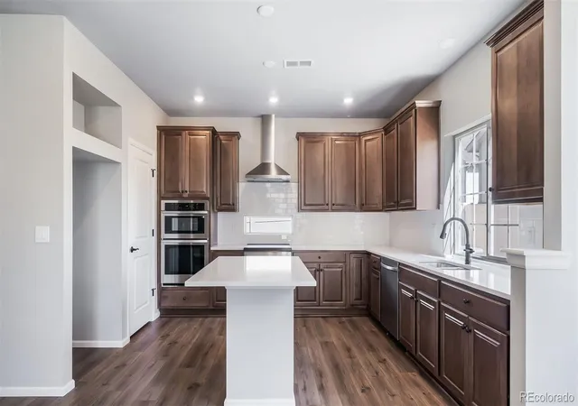 Photo 3 of Single family home for sale at 5170 N Quatar St, Aurora, CO 80019 | MLS# 8450771 | Listing updated on 2026-10-07