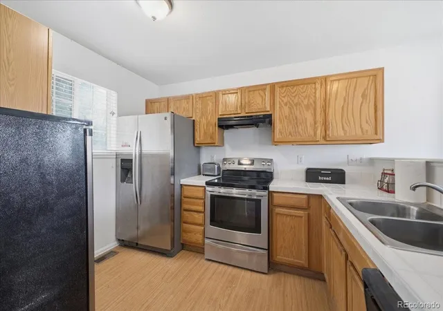 3rd image of 14363 E 47Th Dr, Denver, CO 80239 | MLS# 8156529