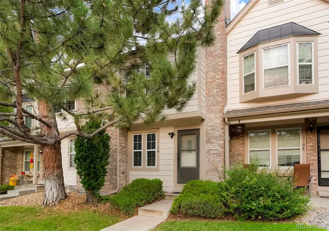 Homes for sale in Aurora, CO | 1110 S Waco St #D, Aurora, CO 80017 | MLS# 5831027