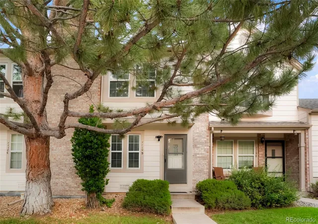 Homes for sale in Aurora, CO | 1110 S Waco St #D, Aurora, CO 80017 | MLS# 5831027