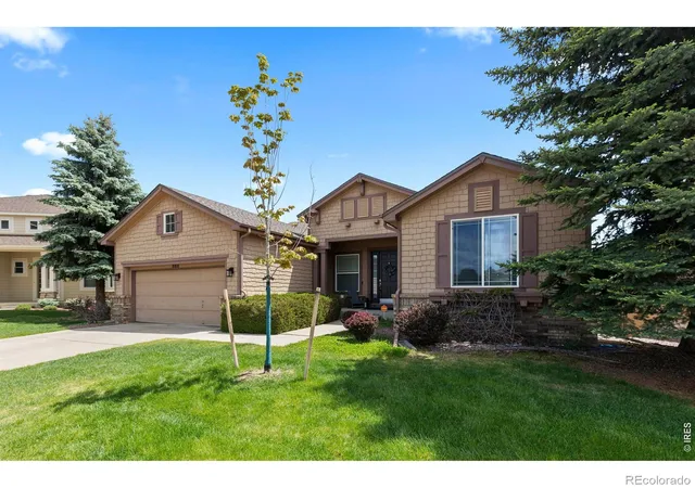 Homes for sale in Castle Pines, CO | 868 Bramblewood Dr, Castle Pines, CO 80108 | MLS# IR1060450