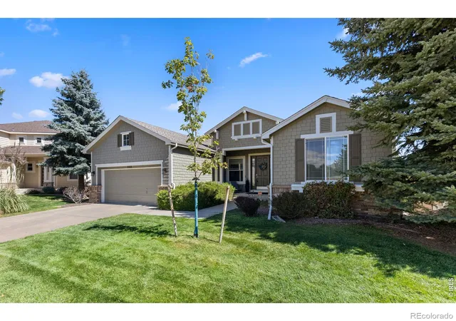 Photo 2 of Single family home for sale at 868 Bramblewood Dr, Castle Pines, CO 80108 | MLS# IR1060450 | Listing updated on 2026-09-25