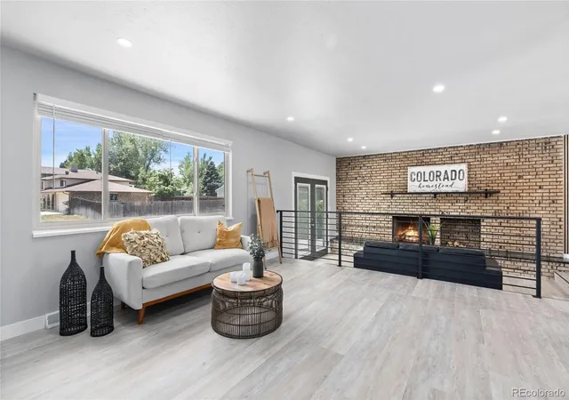 Photo 2 of Sale Pending at 9457 W Arizona Ave, Lakewood, CO 80232 | MLS# 3640994 | Listing updated on 2026-08-28