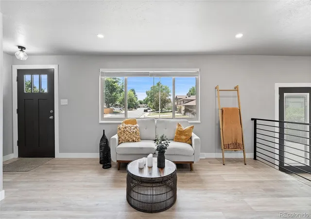 Photo 5 of Sale Pending at 9457 W Arizona Ave, Lakewood, CO 80232 | MLS# 3640994 | Listing updated on 2026-08-28