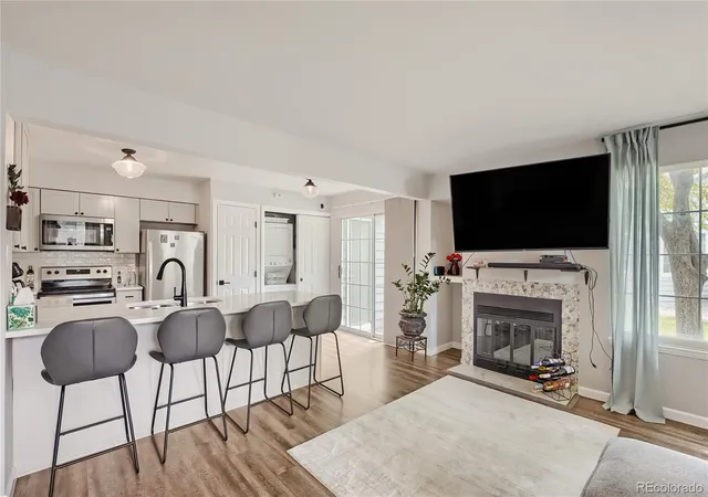 4th image of 4094 S Carson St, Aurora, CO 80014