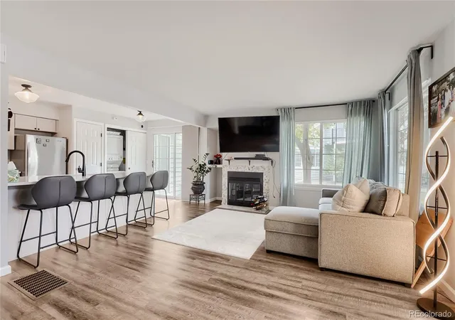 5th image of 4094 S Carson St, Aurora, CO 80014