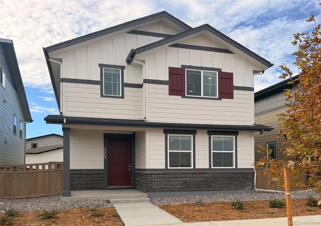 Photo 1 of Single family home for sale at 4573 N Versailles St, Aurora, CO 80019 | MLS# 8851908 | Listing updated on 2026-10-29