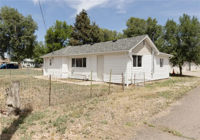 3rd image of 256 S 2Nd Ave, Brighton, CO 80601 | MLS# 2732216