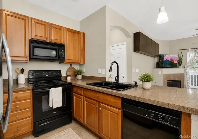 Homes for sale in Parker, CO | 9515 Pearl Cir, Parker, CO 80134