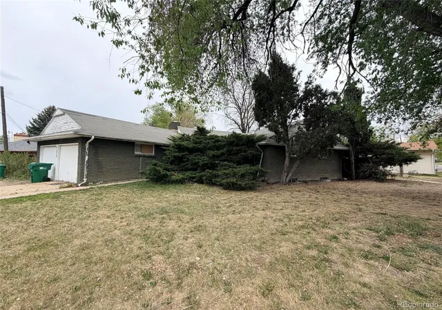 Photo 1 of Single family home for sale at 7570 Pikeview Ct, Lakewood, CO 80214 | MLS# 1519095 | Listing updated on 2026-10-24
