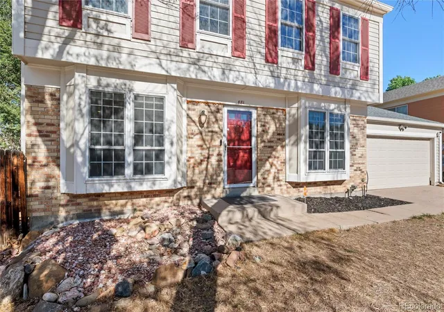 Photo 3 of Single family home for sale at 881 S Memphis Way, Aurora, CO 80017 | MLS# 7950162 | Listing updated on 2026-09-05