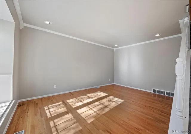 Photo 3 of Single family home for sale at 881 S Memphis Way, Aurora, CO 80017 | MLS# 7950162 | Listing updated on 2026-09-05