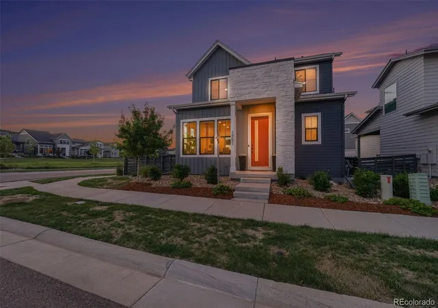 Homes for sale in Castle Pines, CO | 1751 Stable View Dr, Castle Pines, CO 80108 | MLS# 7883905