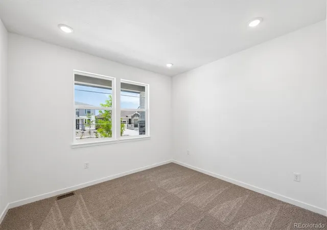 2nd image of 25264 E Warren Pl, Aurora, CO 80018 | MLS# 6524201