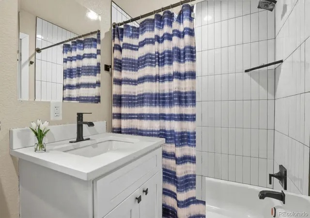 Photo 4 of Single family home for sale at 439 S Knox Ct, Denver, CO 80219 | MLS# 1637912 | Listing updated on 2026-09-03