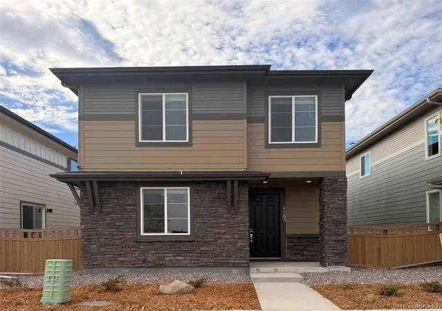 Photo 1 of Single family home for sale at 4583 N Versailles St, Aurora, CO 80019 | MLS# 4664102 | Listing updated on 2026-10-29