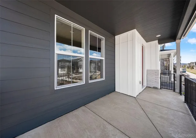 Photo 2 of Single family home for sale at 8741 Whiteclover St, Littleton, CO 80125 | MLS# 1715661 | Listing updated on 2026-10-29