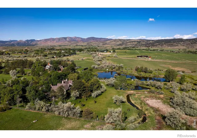 Photo 1 of Single family home for sale at 5575 Saint Vrain Rd, Longmont, CO 80503 | MLS# IR1060593 | Listing updated on 2026-10-26