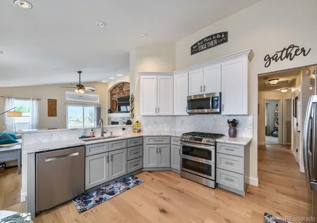 Photo 3 of Sale Pending at 1308 Rosemary Dr, Castle Rock, CO 80109 | MLS# 2187078 | Listing updated on 2026-08-18