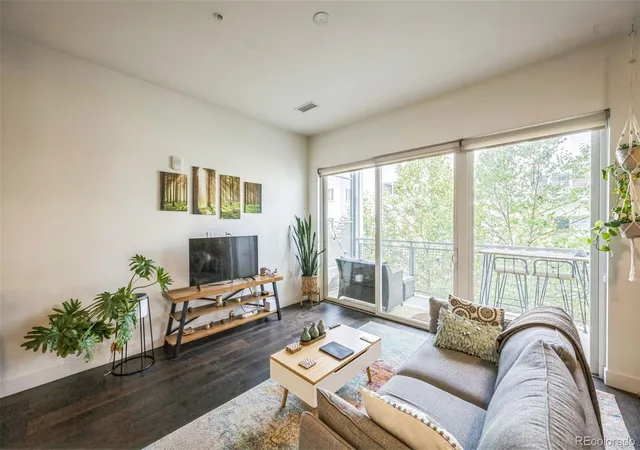 5th image of 2525 Arapahoe St #RD213, Denver, CO 80205 | MLS# 1516449