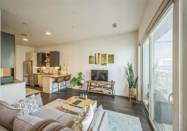 1st image of 2525 Arapahoe St #RD213, Denver, CO 80205 | MLS# 1516449