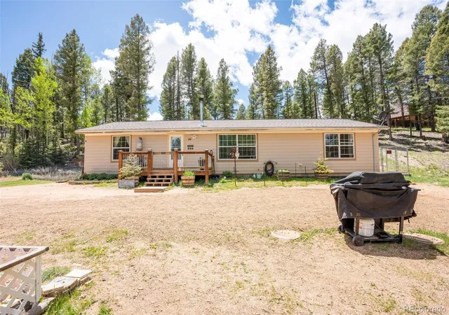 Homes for sale in Florissant, CO | 44 Silver Trl, Florissant, CO 80816 | MLS# 3197538