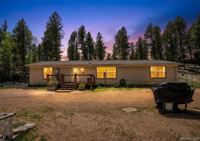 Homes for sale in Florissant, CO | 44 Silver Trl, Florissant, CO 80816 | MLS# 3197538
