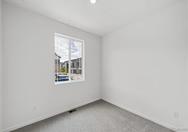 Photo 4 of Single family home for sale at 6553 N Malta St, Aurora, CO 80019 | MLS# 5938243 | Listing updated on 2026-10-02