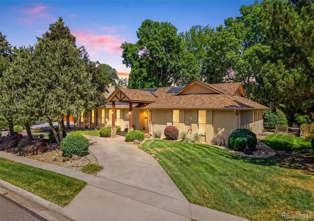 Photo 1 of Sale Pending at 2429 S Chase Ln, Lakewood, CO 80227 | MLS# 4471323 | Listing updated on 2026-09-04