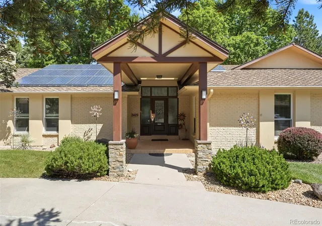 Photo 3 of Sale Pending at 2429 S Chase Ln, Lakewood, CO 80227 | MLS# 4471323 | Listing updated on 2026-09-04