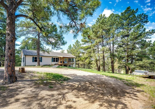 Homes for sale in Deer Trail, CO | 40400 Moon Stone Ct, Deer Trail, CO 80105 | MLS# 3387932