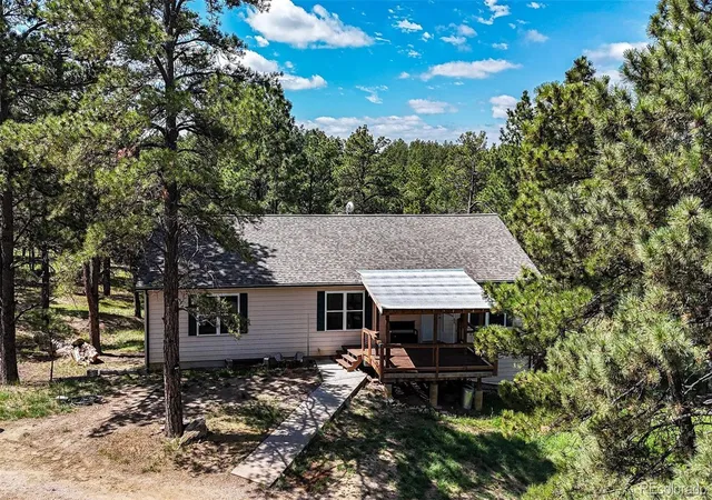 Homes for sale in Deer Trail, CO | 40400 Moon Stone Ct, Deer Trail, CO 80105 | MLS# 3387932
