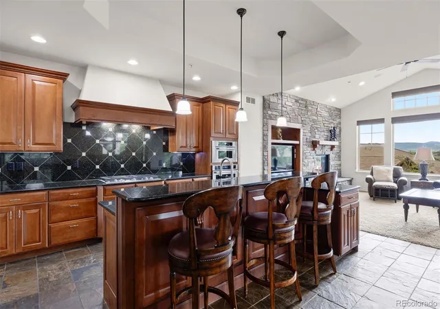 Photo 4 of Townhouse for sale at 4366 Chateau Ridge Ln, Castle Rock, CO 80108 | MLS# 6352346 | Listing updated on 2026-09-27