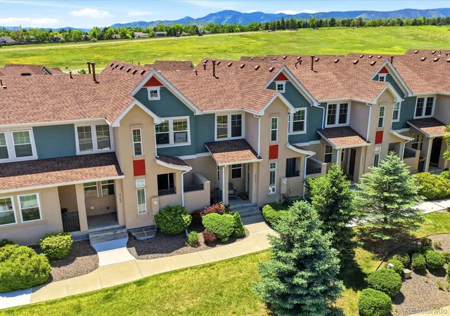 Photo 2 of Townhouse for sale at 9773 W Hinsdale Ln, Littleton, CO 80128 | MLS# 7656511 | Listing updated on 2026-08-26