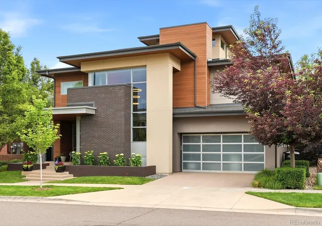 Photo 2 of Mansion for sale at 61 N Magnolia Way, Denver, CO 80230 | MLS# 6222100 | Listing updated on 2026-08-30