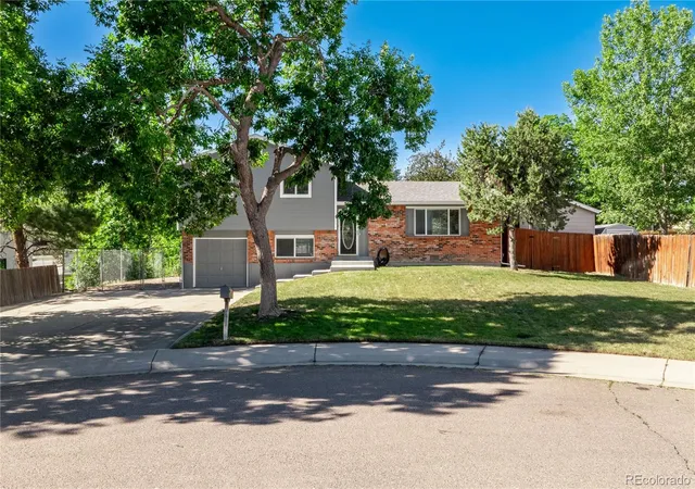 Photo 3 of Single family home for sale at 9320 W Burgundy Ave, Littleton, CO 80123 | MLS# 4017586 | Listing updated on 2026-08-27