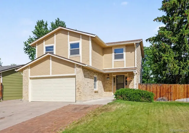 2nd image of 4853 S Hoyt St, Littleton, CO 80123 | MLS# 1916822