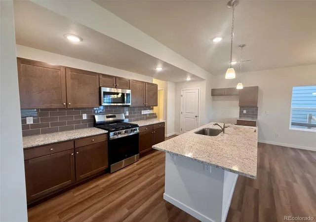 4th image of 804 N Bently St, Watkins, CO 80137 | MLS# 5748585