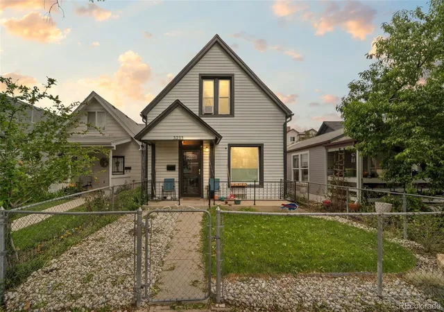 2nd image of 3233 N Marion St, Denver, CO 80205 | MLS# 4353307