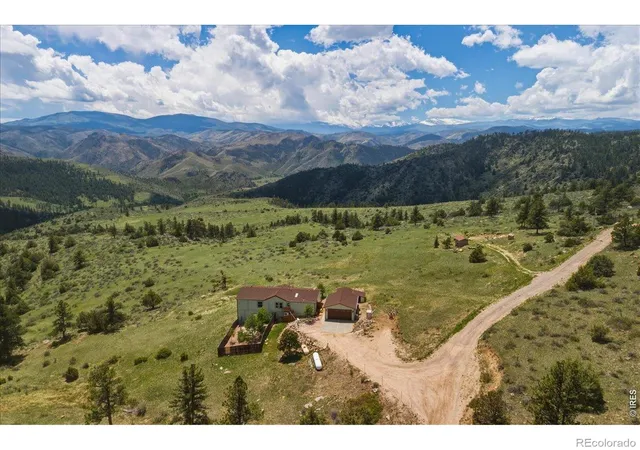 4th image of 285 Guardian Peak Dr, Livermore, CO 80536 | MLS# IR1060706