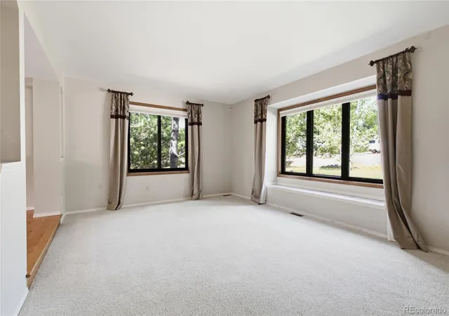 Photo 5 of Single family home for sale at 725 Country Dr, Monument, CO 80132 | MLS# 3962165 | Listing updated on 2026-08-20